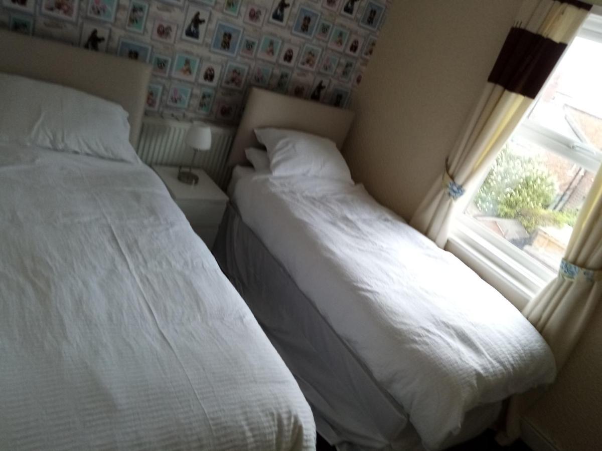 Puffin Holiday Apartments Bridlington Ngoại thất bức ảnh